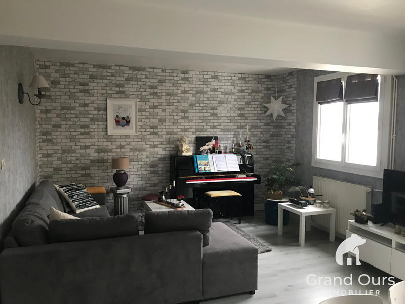 Maison - 82 m² - 5 pièces