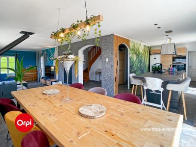 Maison - 152 m² - 7 pièces