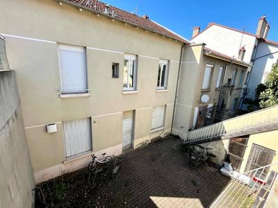 Immeuble - 225 m² - 13 pièces