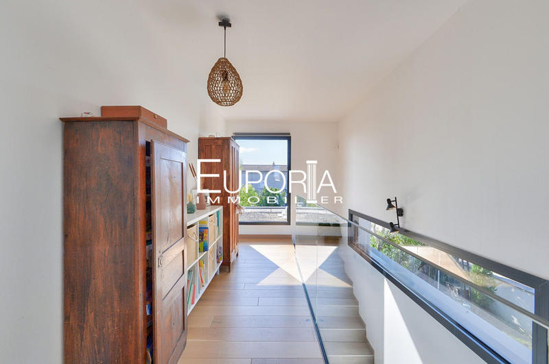 Villa - 160 m² - 6 pièces