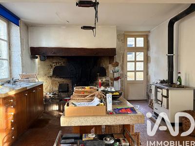 Maison - 292 m² - 9 pièces