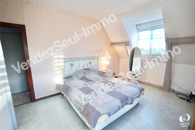 Maison traditionnelle - 190 m² - 8 pièces