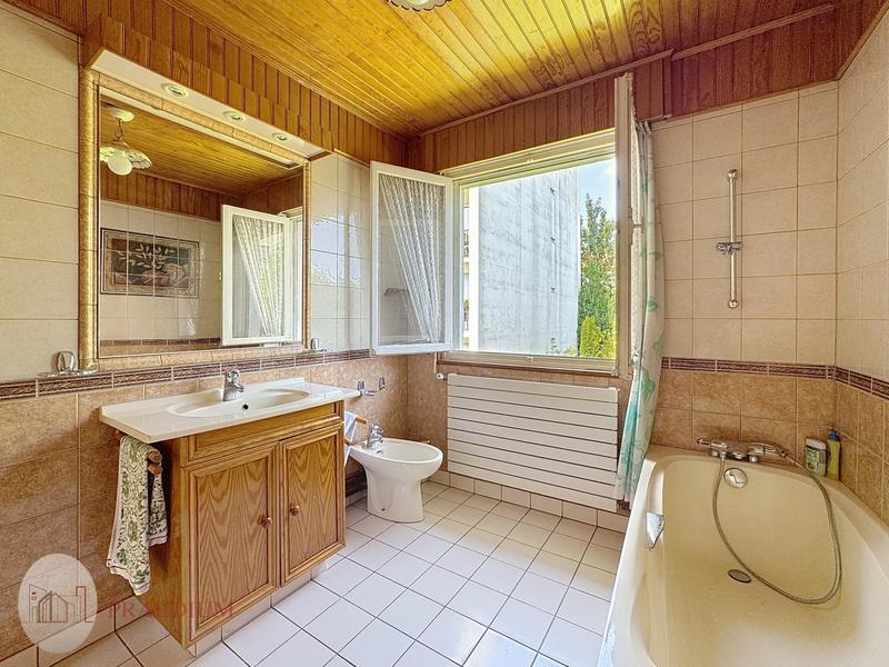 Maison - 92 m² - 4 pièces