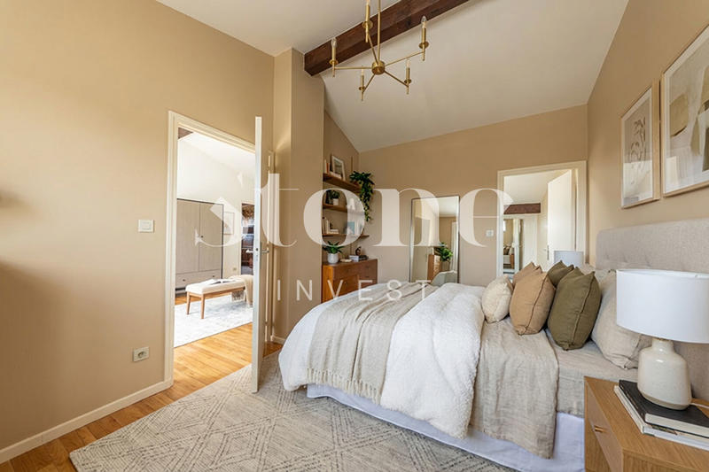 Appartement - 158 m² - 7 pièces