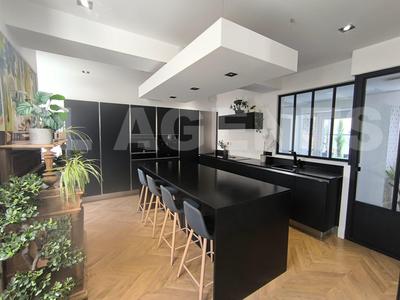 Maison de domaine - 282 m² - 13 pièces