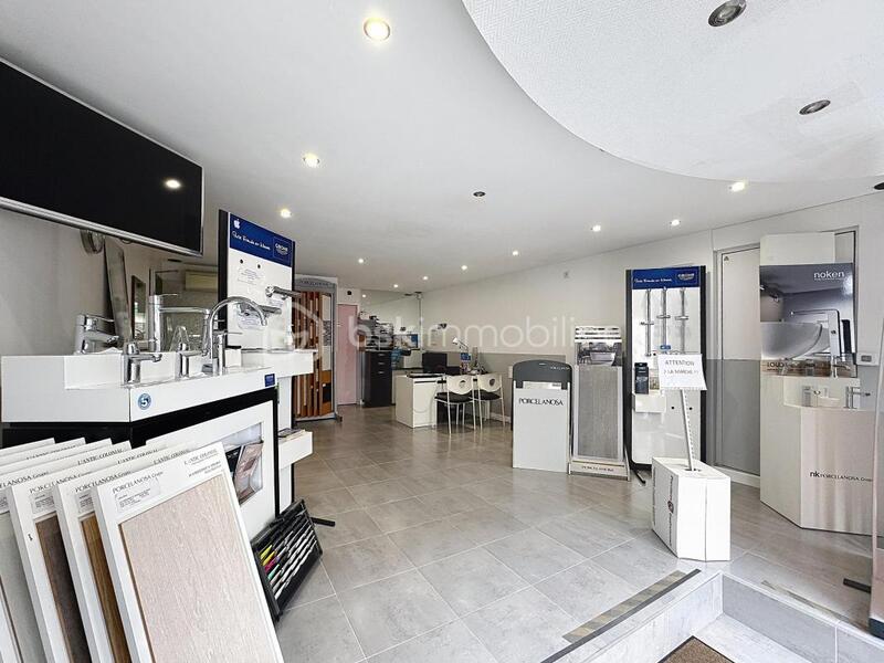 Bureau - 60 m² - 4 pièces