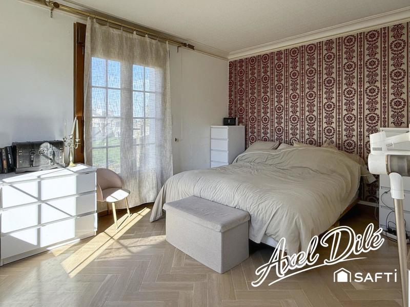 Maison - 90 m² - 5 pièces