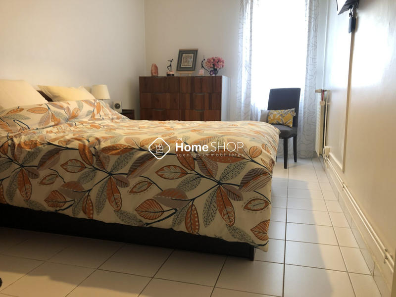 Appartement - 80 m² - 4 pièces