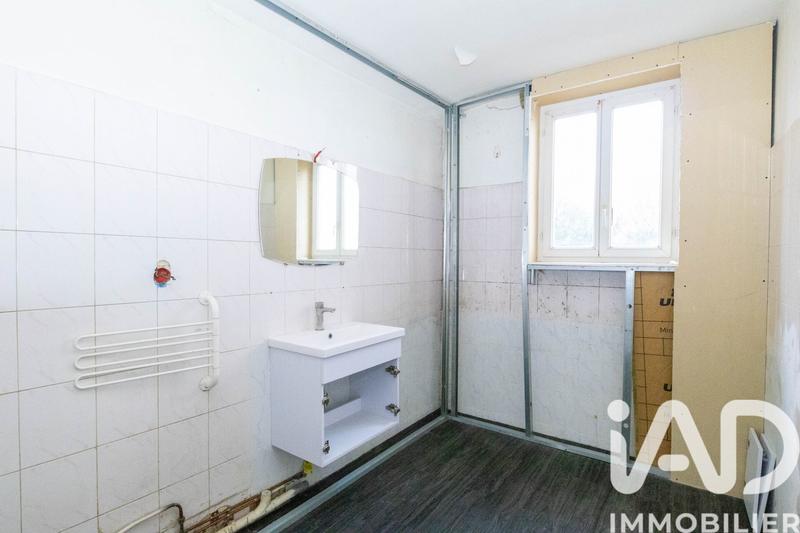 Maison - 92 m² - 5 pièces