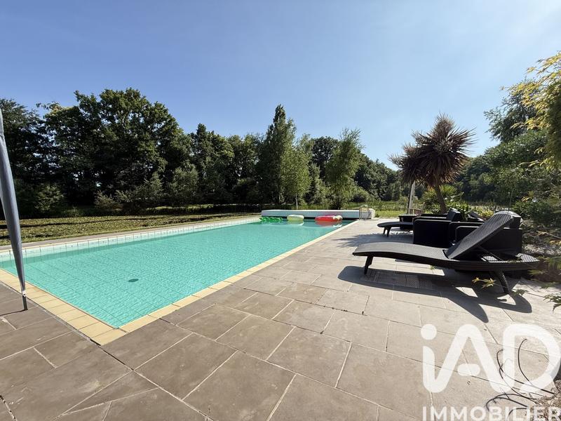 Maison de maîtres - 341 m² - 9 pièces