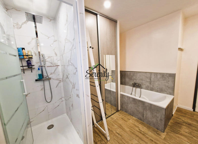 Maison - 140 m² - 7 pièces