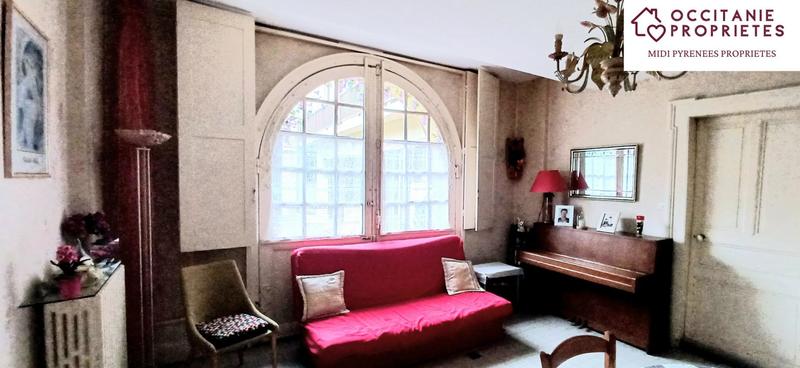 Propriété - 640 m² - 31 pièces