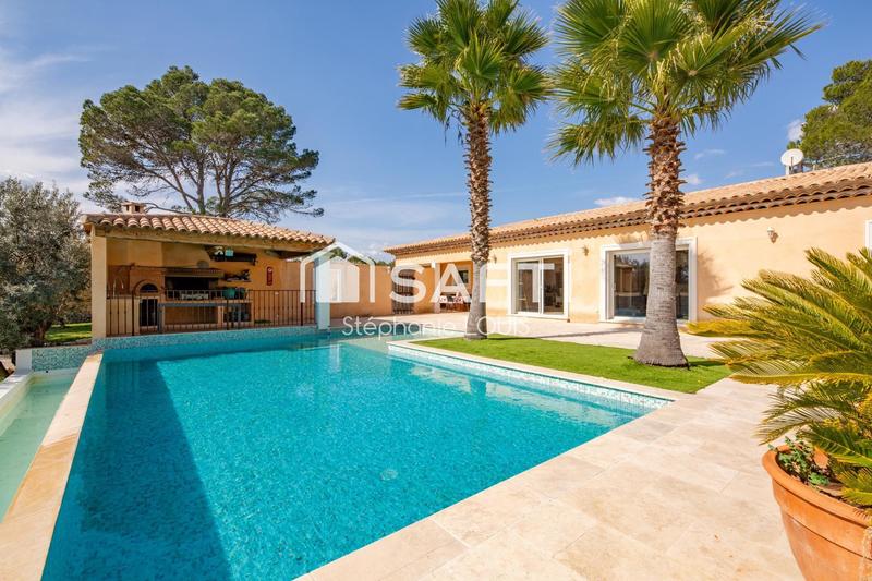 Maison - 200 m² - 4 pièces