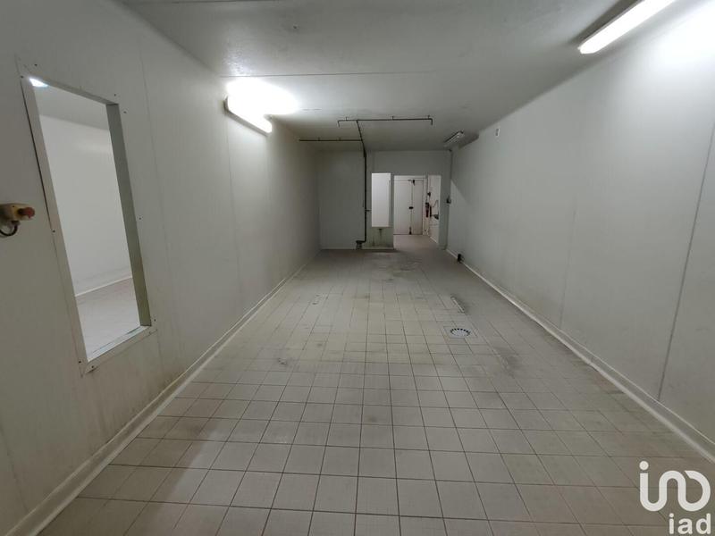 Local commercial - 283 m²