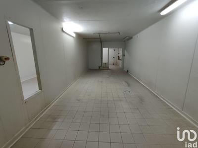 Local commercial - 283 m²