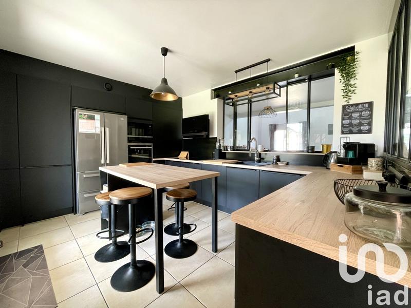 Maison - 156 m² - 7 pièces