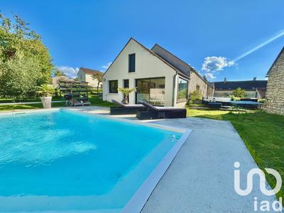 Maison - 235 m² - 12 pièces