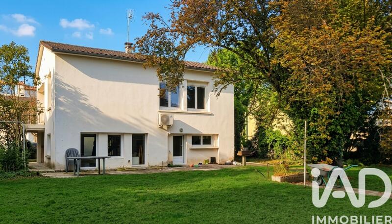 Maison - 100 m² - 5 pièces