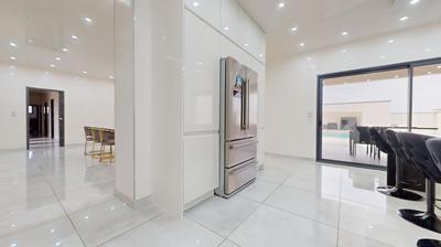 Maison contemporaine - 280 m² - 6 pièces