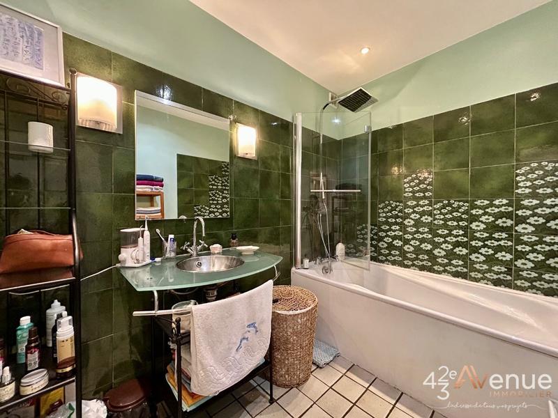 Appartement - 176 m² - 6 pièces