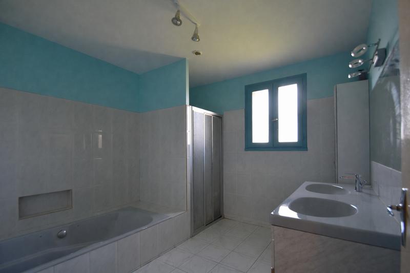 Maison - 174 m² - 6 pièces