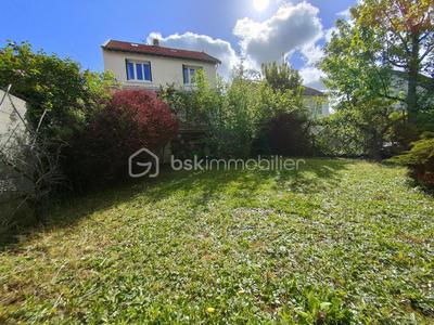 Villa - 100 m² - 6 pièces