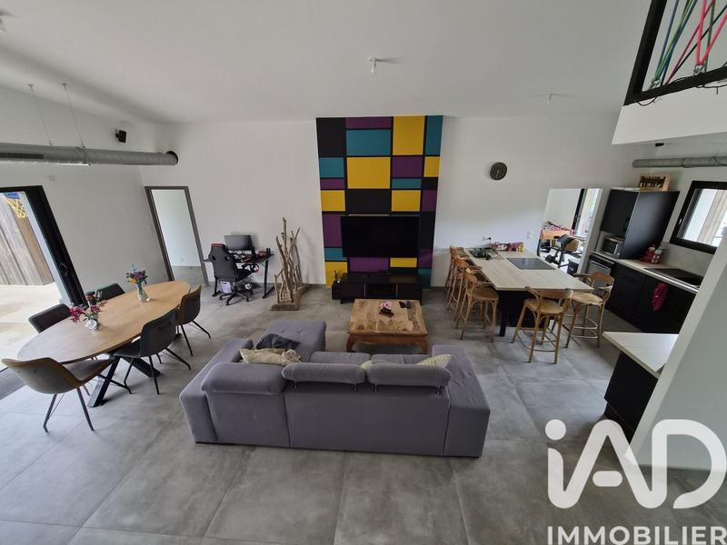 Maison - 140 m² - 6 pièces