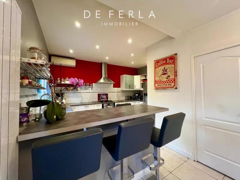 Maison - 140 m² - 6 pièces