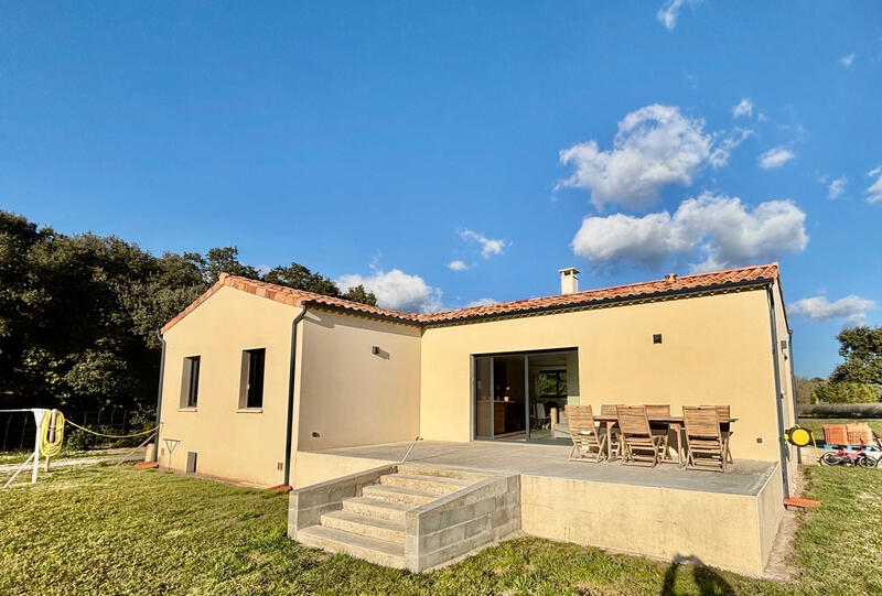 Villa - 105 m² - 5 pièces