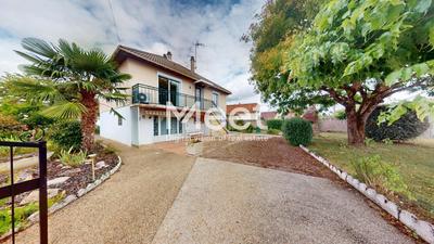 Pavillon - 130 m² - 7 pièces