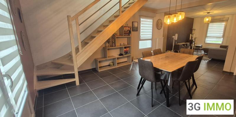 Maison - 100 m² - 5 pièces