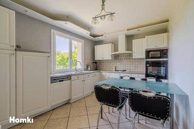 Maison - 140 m² - 6 pièces