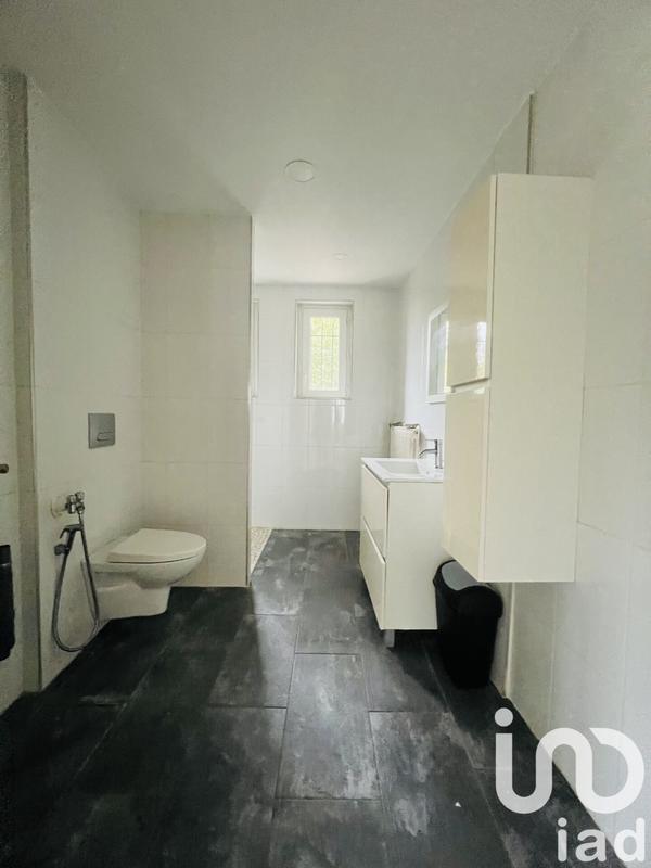 Maison - 253 m² - 8 pièces