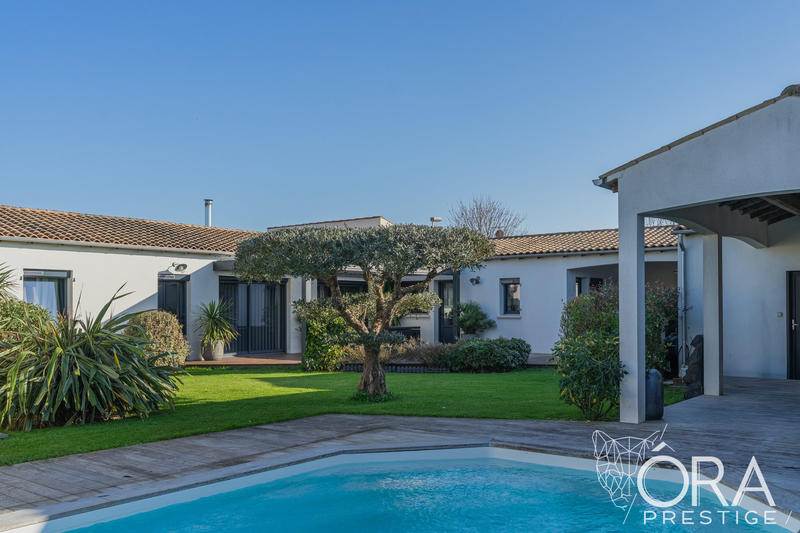 Villa - 179 m² - 6 pièces