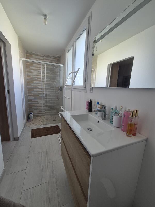 Maison - 166 m² - 7 pièces