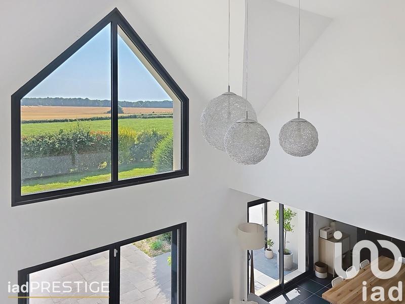 Maison - 240 m² - 7 pièces