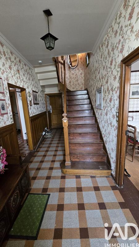 Maison - 200 m² - 8 pièces