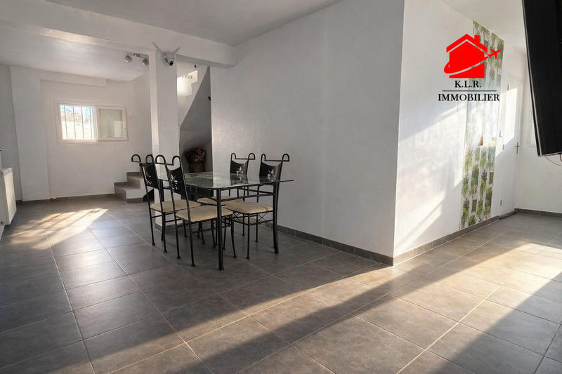 Maison - 202 m² - 8 pièces