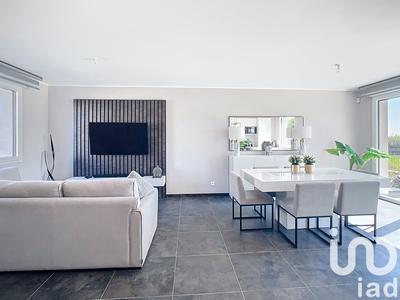 Maison - 101 m² - 5 pièces