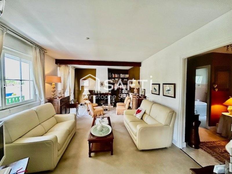 Maison - 91 m² - 5 pièces