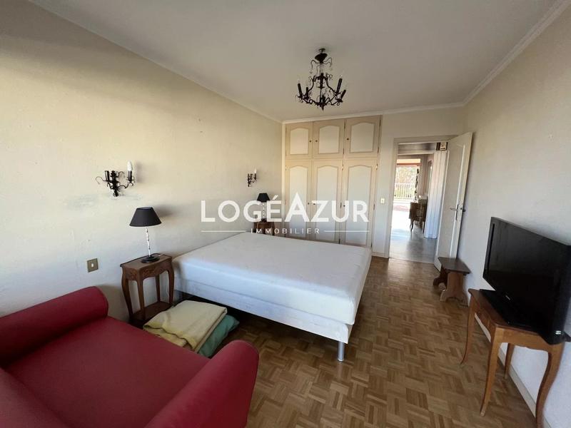 Appartement - 91 m² - 3 pièces