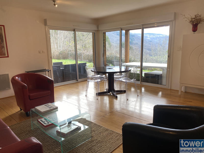 Maison - 95 m² - 4 pièces