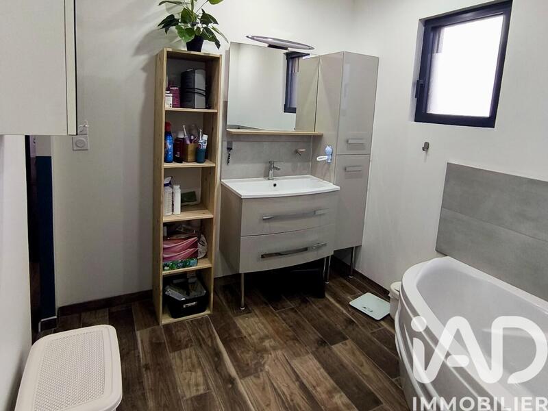 Maison - 80 m² - 3 pièces