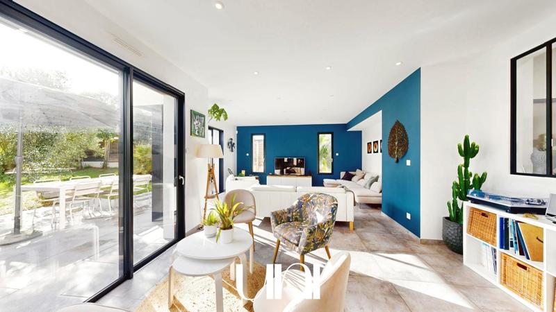 Maison - 185 m² - 6 pièces