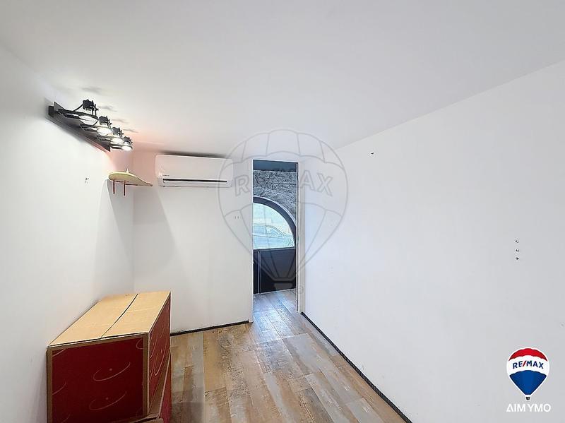 Loft - 72 m² - 3 pièces