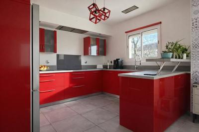 Maison - 87 m² - 5 pièces