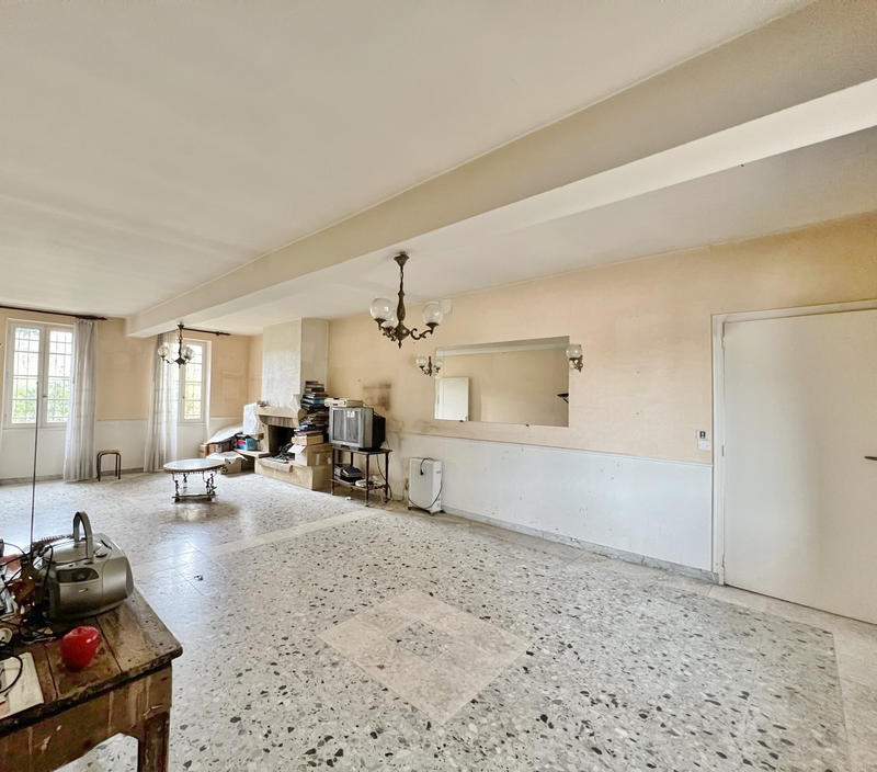 Maison - 182 m² - 7 pièces