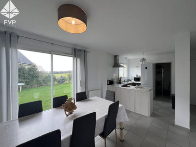 Maison - 104 m² - 5 pièces