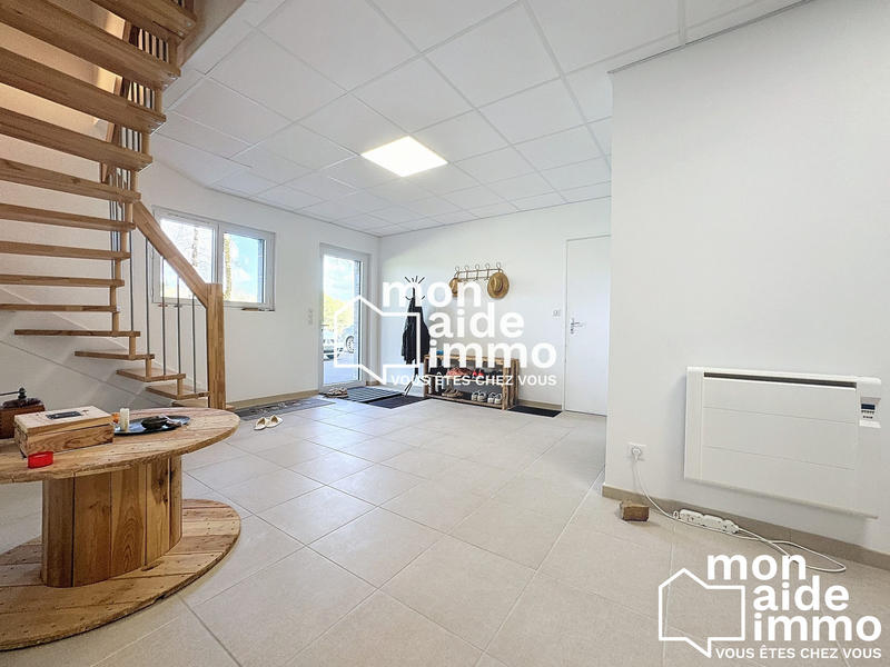 Maison - 260 m² - 8 pièces