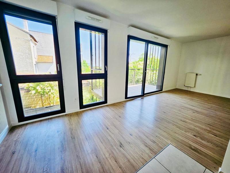 Appartement - 94 m² - 5 pièces